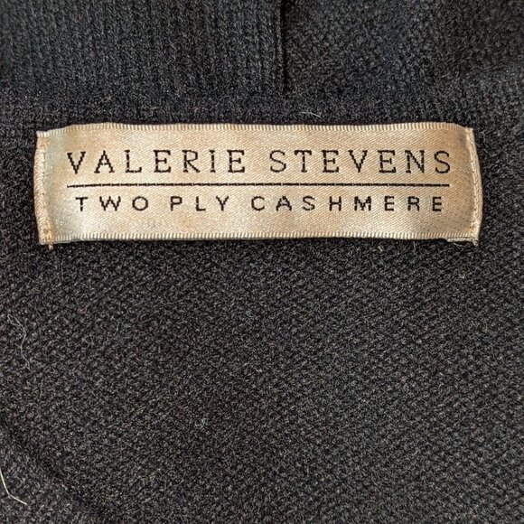 VALERIE STEVENS 100% Two Ply Cashmere V-Neck Long Sleeve Sweater Black Size Med - Picture 2 of 10